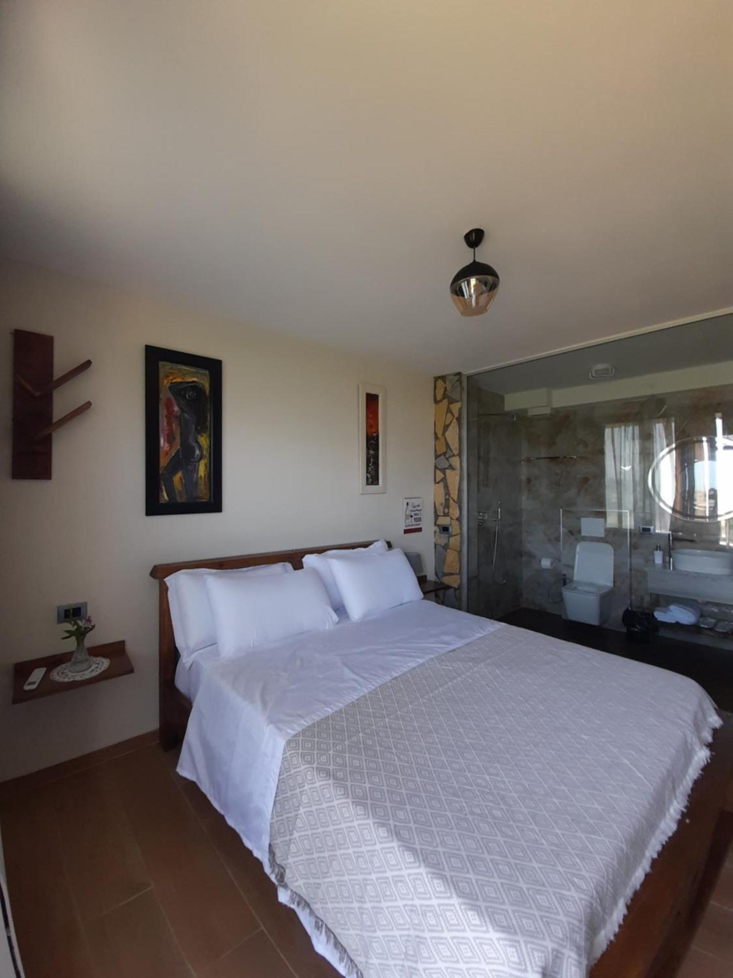Vila Shehi Guesthouse And Winery Mucaj Εξωτερικό φωτογραφία